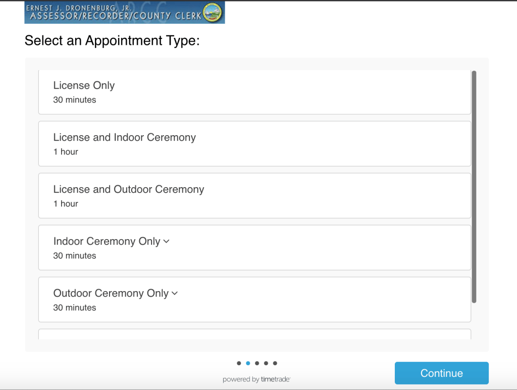 법원 결혼식을 하기 위해 온라인으로 예약해야 한다. 